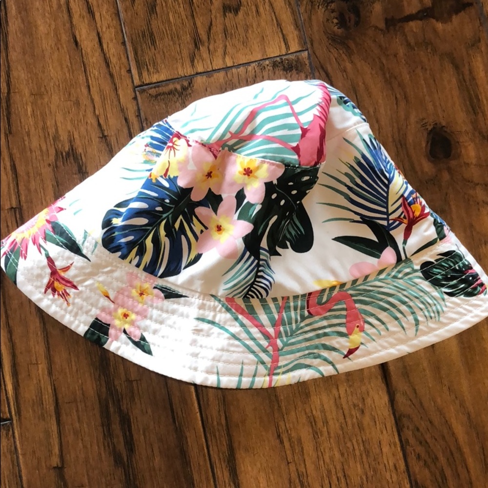 Summer flamingo white bucket hat